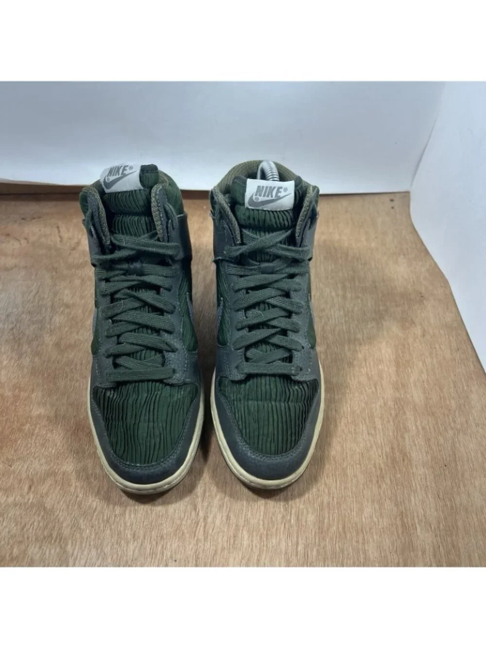 Nike Dunk Sky High Hidden Wedge Sneakers Carbon Green 528899-302 Women’s US 7